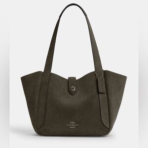 NWT Coach Hadley Turnlock suede Tote bag.